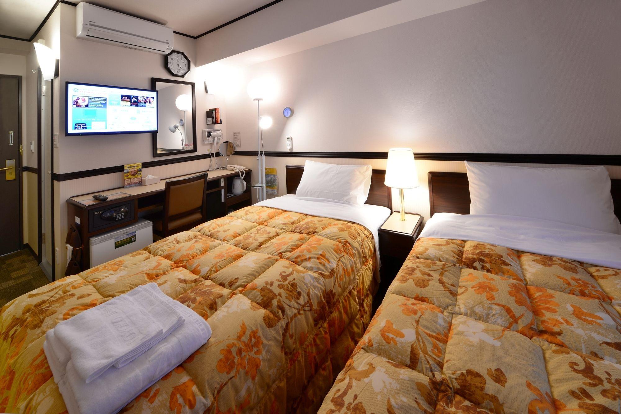 Toyoko Inn Hokkaido Asahikawa Eki Higashi Guchi Экстерьер фото